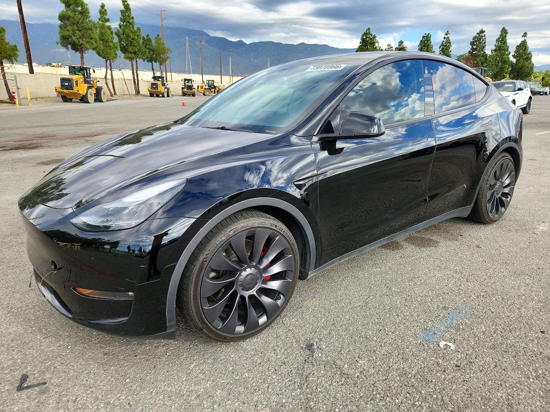منظر 2023 TESLA MODEL Y، زاوية 1
