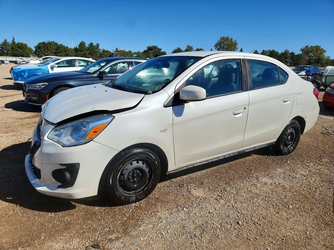 منظر 2019 MITSUBISHI MIRAGE G4 ES، زاوية 1