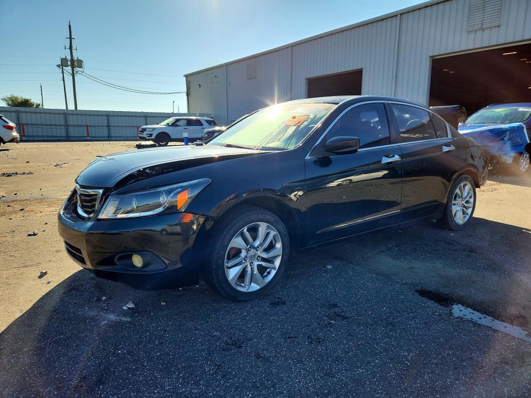 Vue de 2010 HONDA ACCORD EXL, angle 1