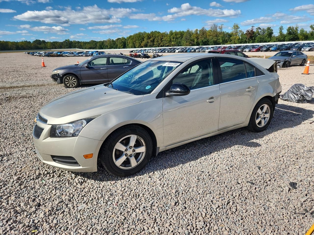 منظر 2014 CHEVROLET CRUZE LT، زاوية 1