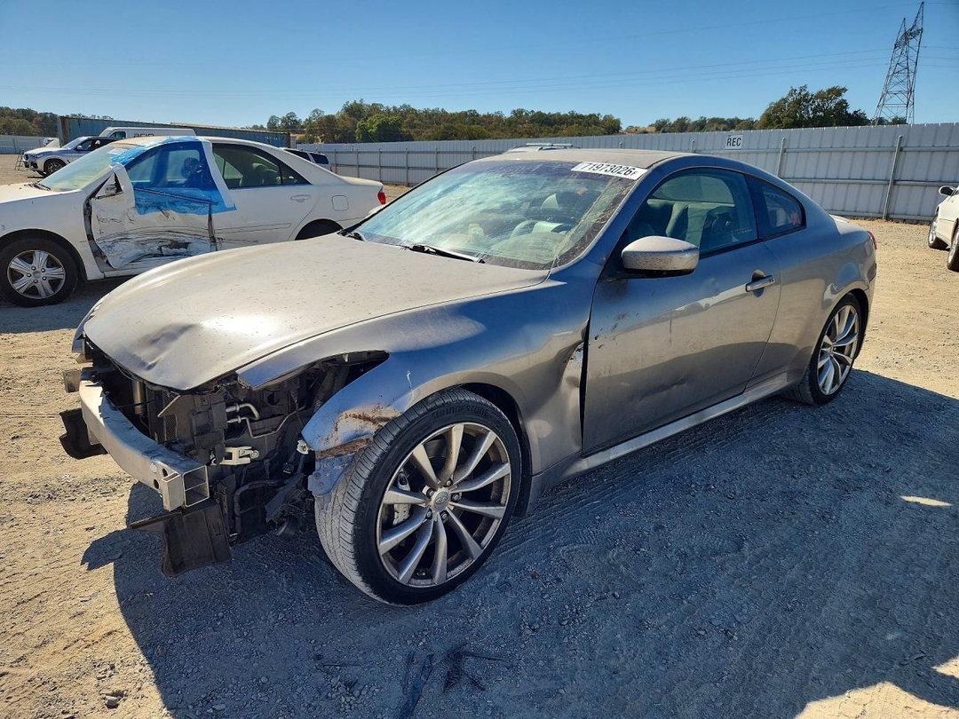 منظر 2008 INFINITI G37 BASE، زاوية 1