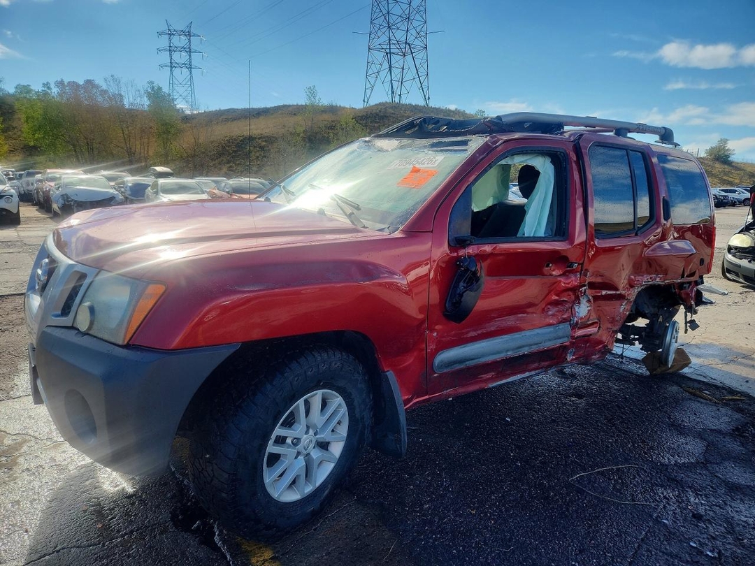 Vue de 2015 NISSAN XTERRA S, angle 1