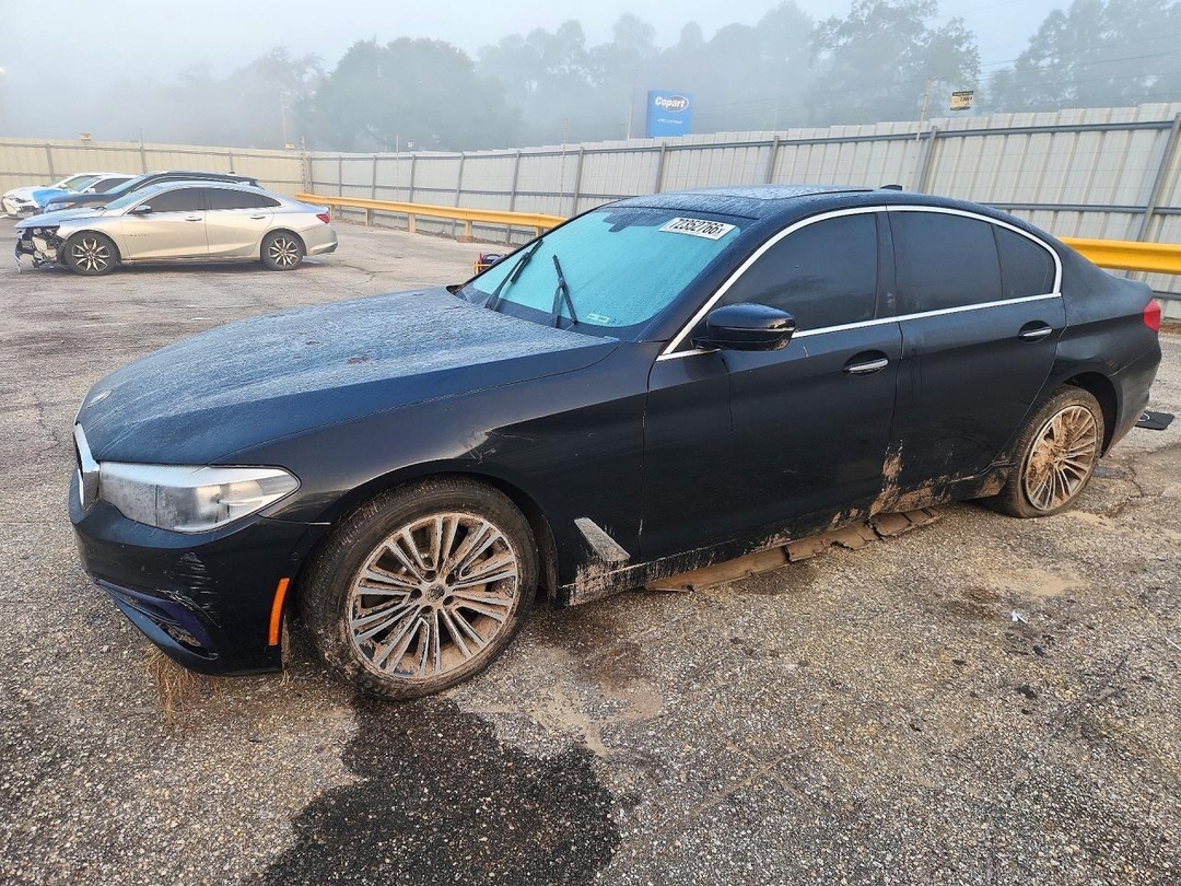 Vue de 2017 BMW 530 I, angle 1