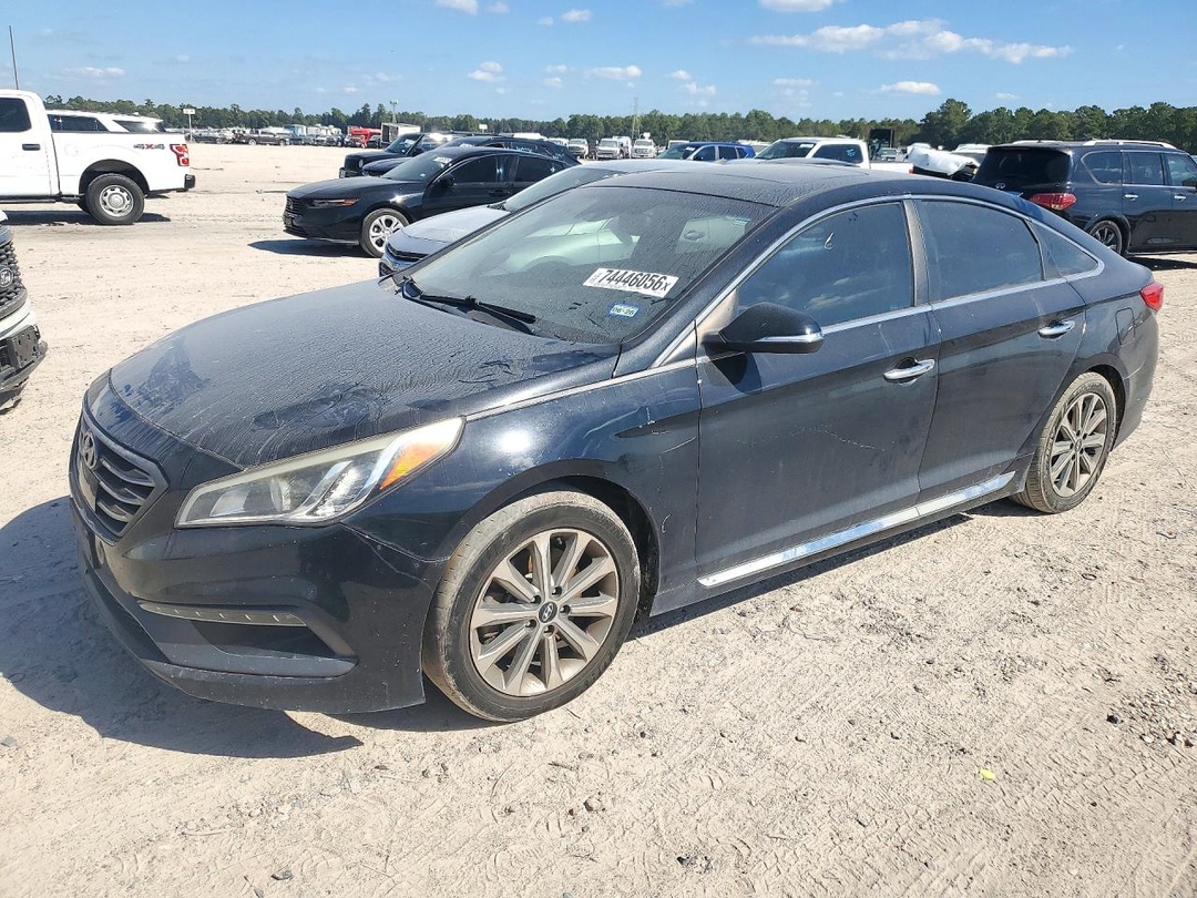 Vue de 2017 HYUNDAI SONATA SPORT, angle 1