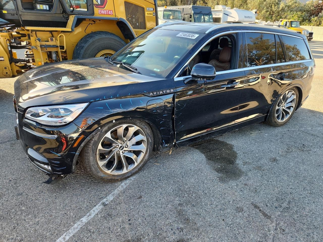 Вид 2023 LINCOLN AVIATOR GRAND TOURING, угол 1