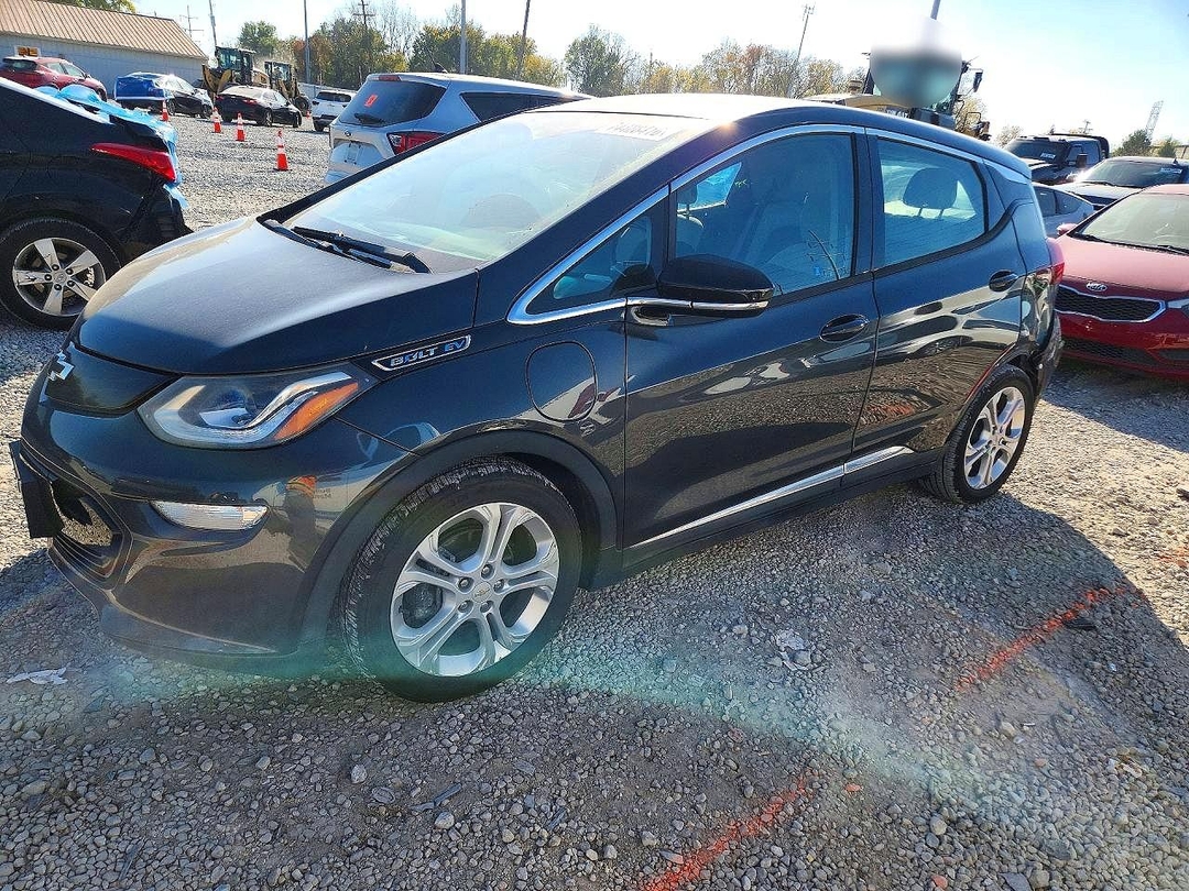 Vista de 2018 CHEVROLET BOLT EV LT, ángulo 1