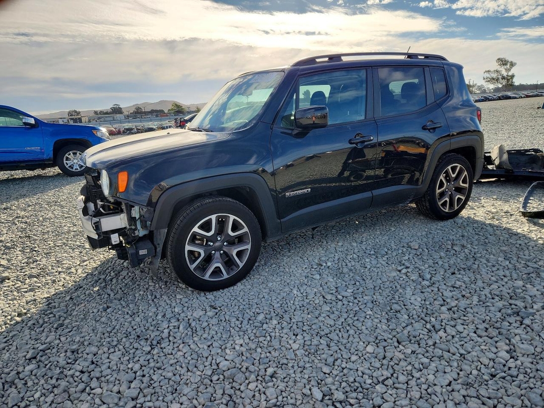 Vue de 2016 JEEP RENEGADE LATITUDE, angle 1