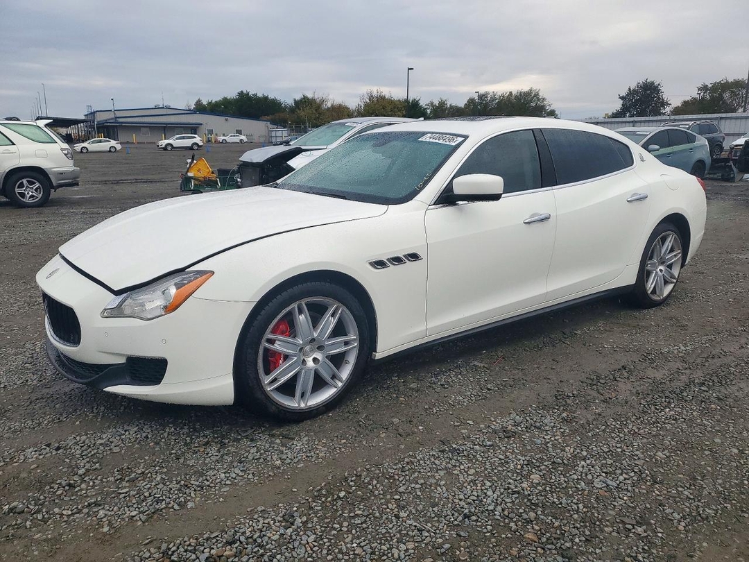 Vista de 2014 MASERATI QUATTROPORTE S, ángulo 1