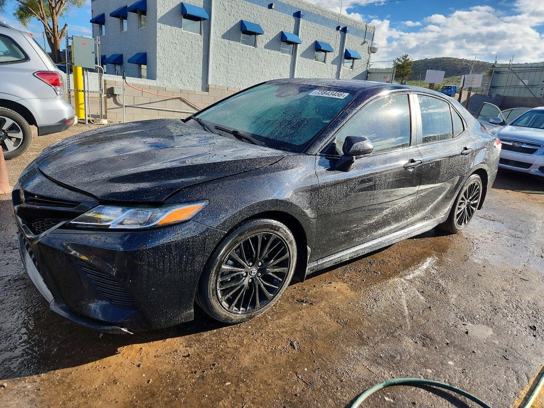 منظر 2019 TOYOTA CAMRY SE، زاوية 1