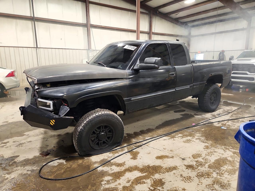 منظر 1999 DODGE RAM 2500، زاوية 1