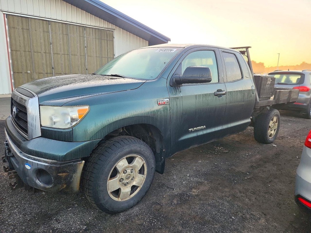 Vue de 2007 TOYOTA TUNDRA SR5, angle 1