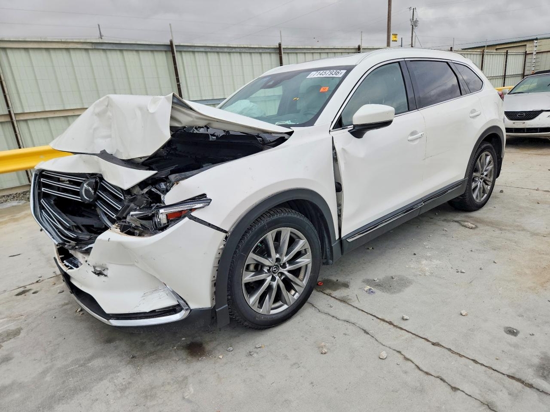Vue de 2019 MAZDA CX-9 GRAND TOURING, angle 1
