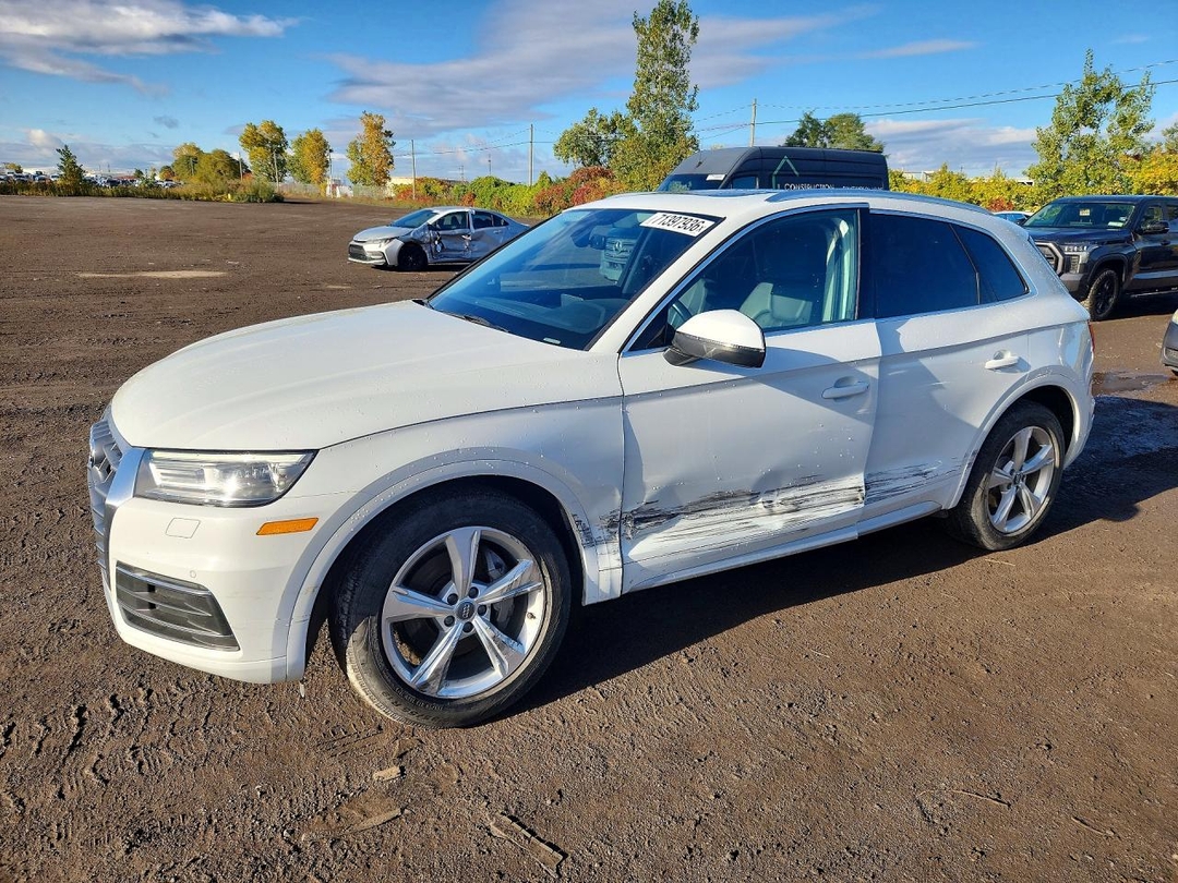 Vue de 2019 AUDI Q5 PREMIUM PLUS, angle 1