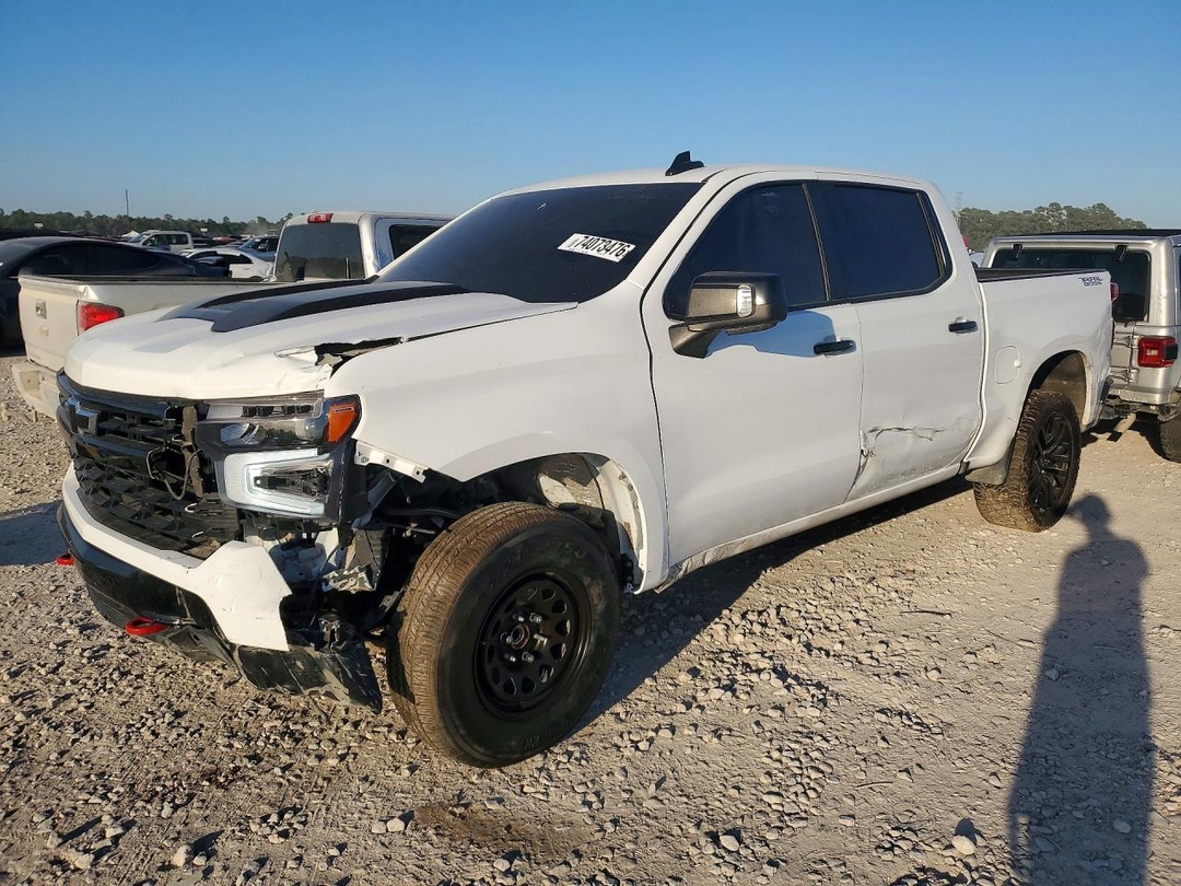 Vue de 2023 CHEVROLET SILVERADO K1500 LT TRAIL BOSS, angle 1