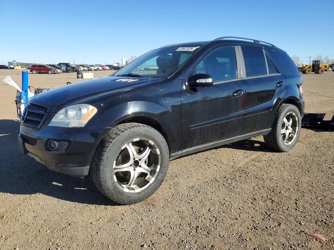 Вид 2006 MERCEDES-BENZ ML 350, угол 1