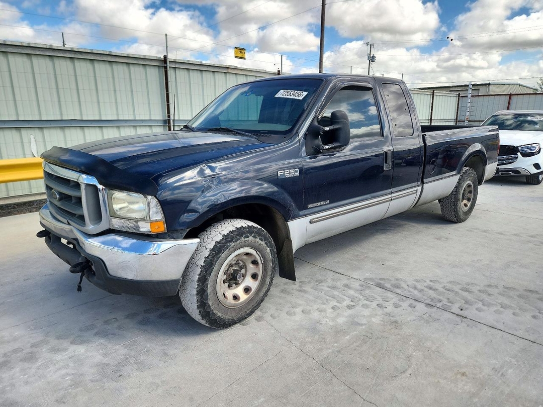 Vue de 2000 FORD F250 SUPER DUTY, angle 1