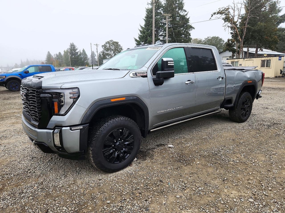 Vue de 2025 GMC SIERRA K2500 DENALI, angle 1
