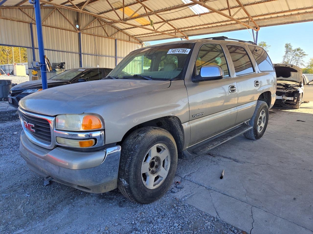 Vista de 2001 GMC YUKON, ángulo 1