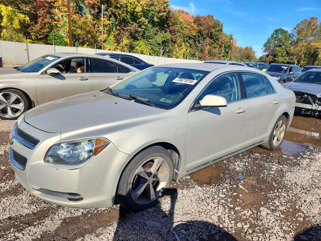 Vue de 2011 CHEVROLET MALIBU 1LT, angle 1