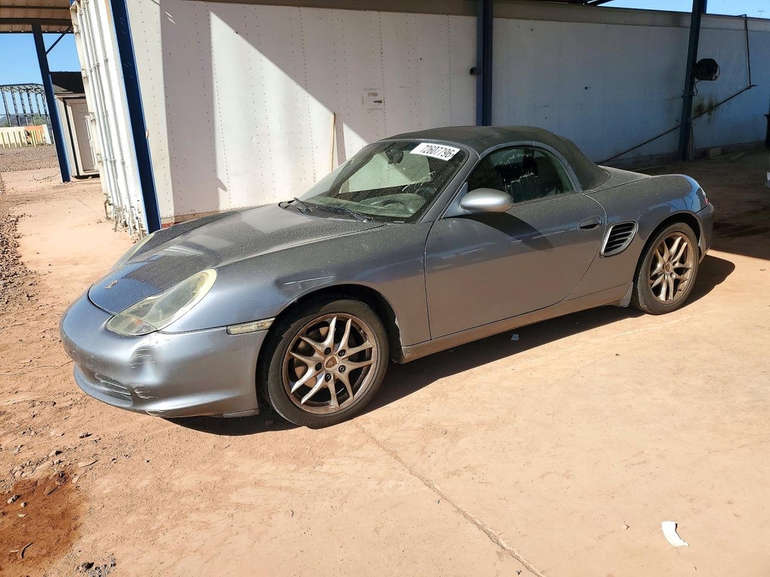Vue de 2003 PORSCHE BOXSTER, angle 1
