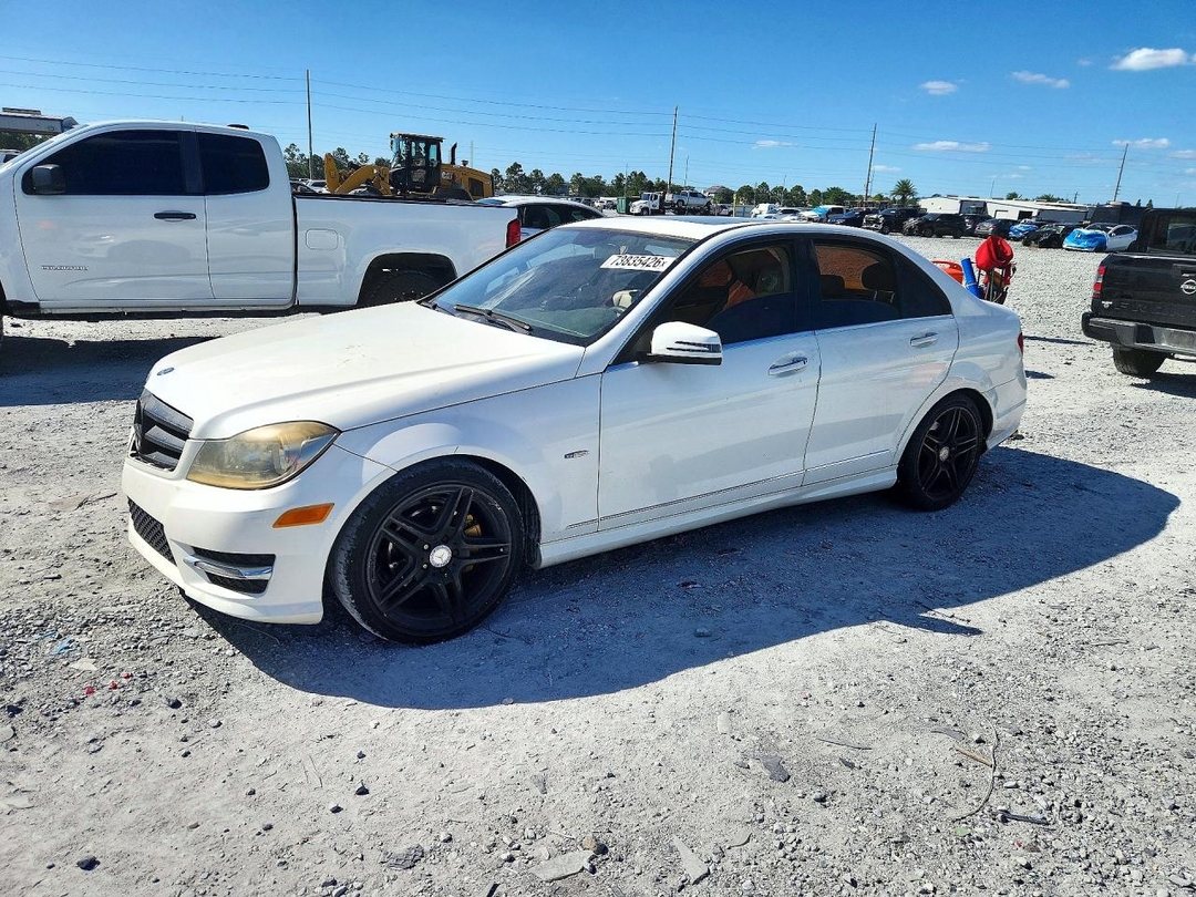 2012 MERCEDES-BENZ C 250 view, angle 1