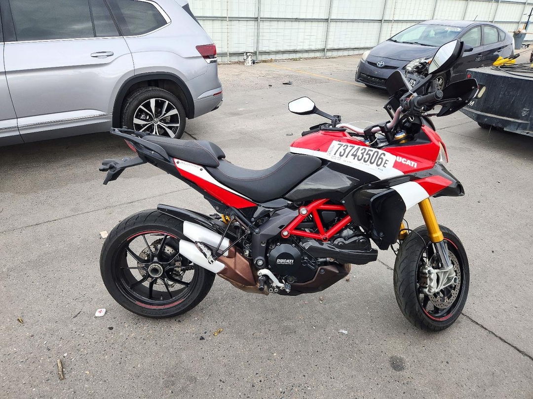 Vista de 2012 DUCATI MULTISTRADA 1200, ángulo 1