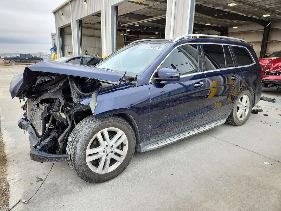 منظر 2014 MERCEDES-BENZ GL 450 4MATIC، زاوية 1