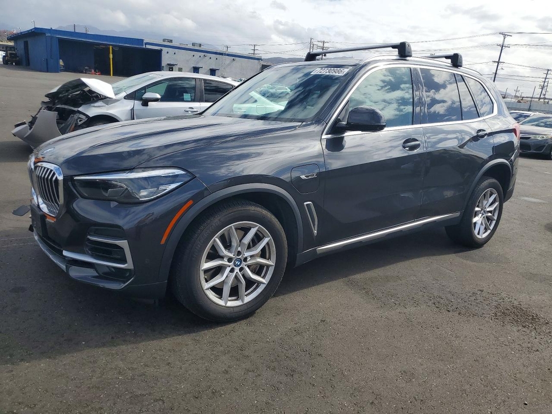 Vista de 2022 BMW X5 XDRIVE45E, ángulo 1