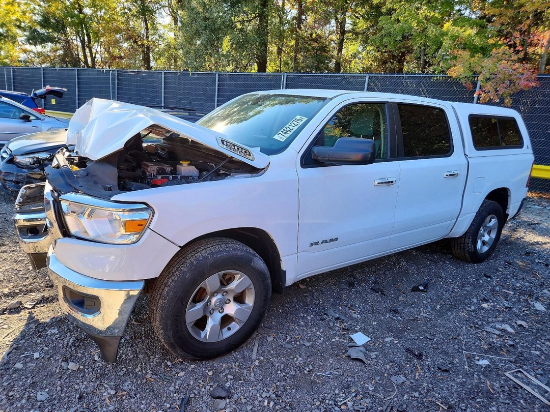 Вид 2020 RAM 1500 BIG HORN/LONE STAR, угол 1
