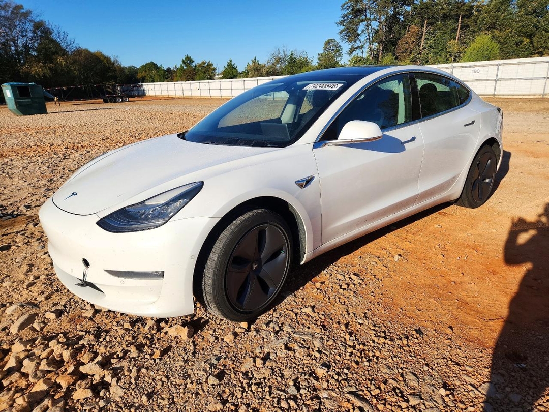 منظر 2020 TESLA MODEL 3، زاوية 1