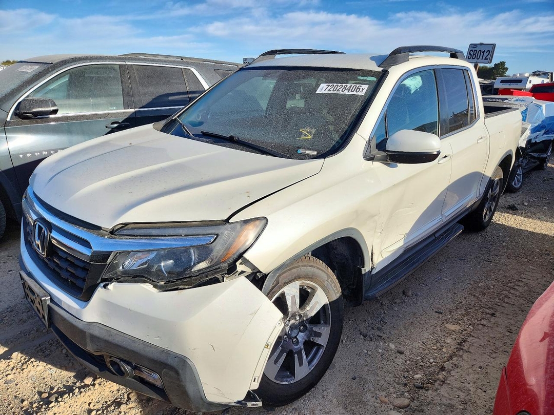 Вид 2017 HONDA RIDGELINE RTL, угол 1