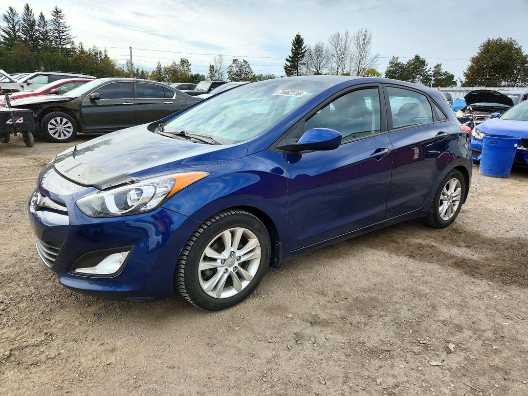 Вид 2013 HYUNDAI ELANTRA GT BASE, угол 1