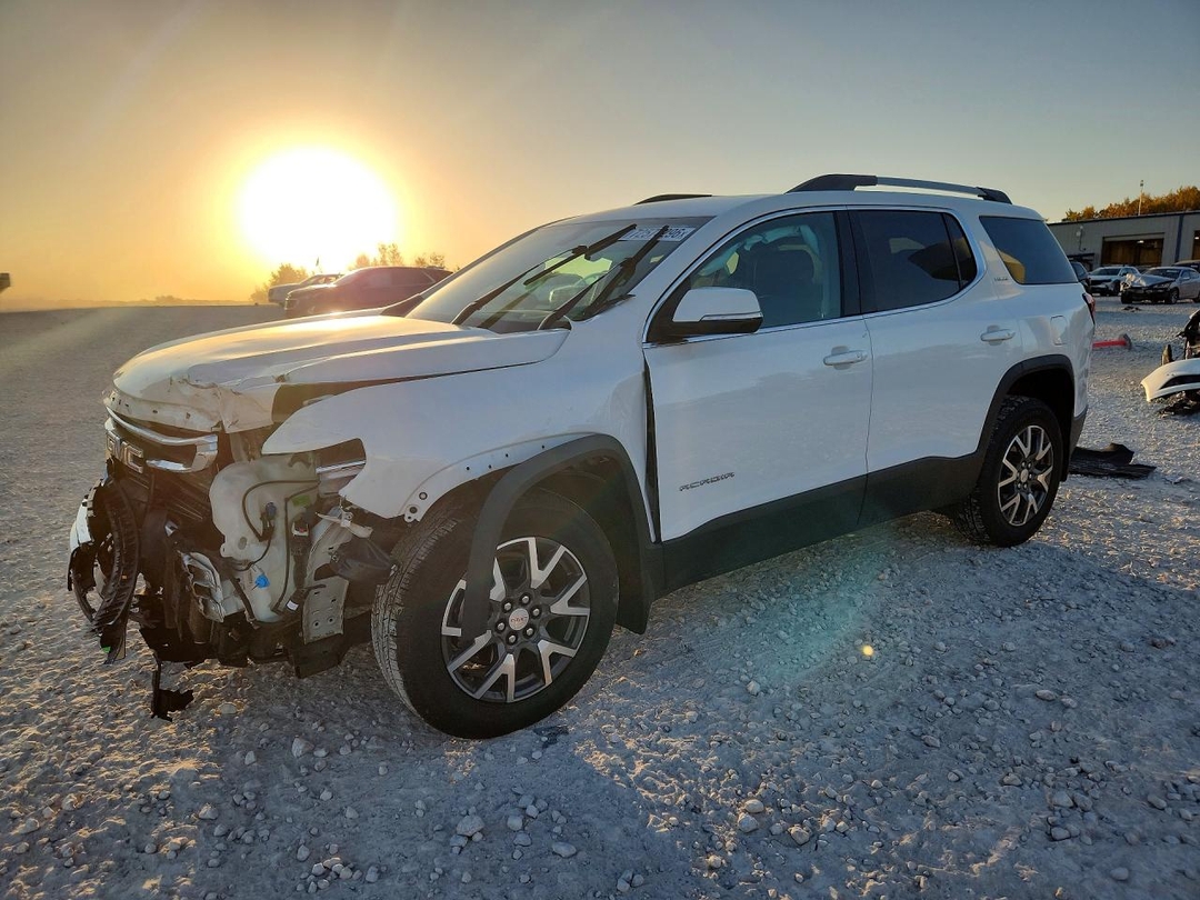 Vista de 2020 GMC ACADIA SLE, ángulo 1