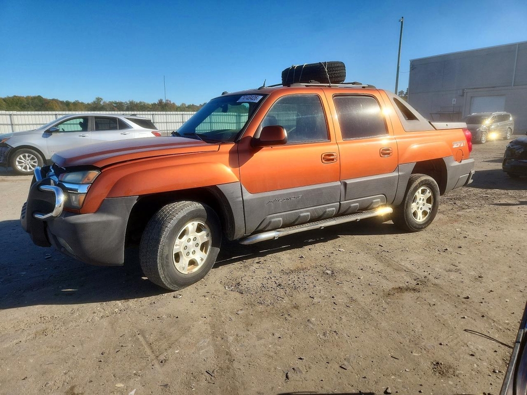 2004 CHEVROLET AVALANCHE K1500 view, angle 1