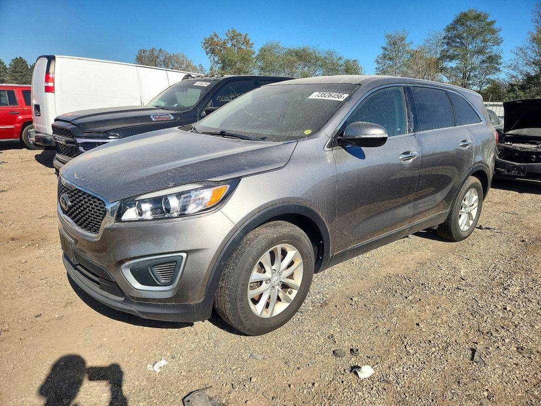Вид 2016 KIA SORENTO L, угол 1
