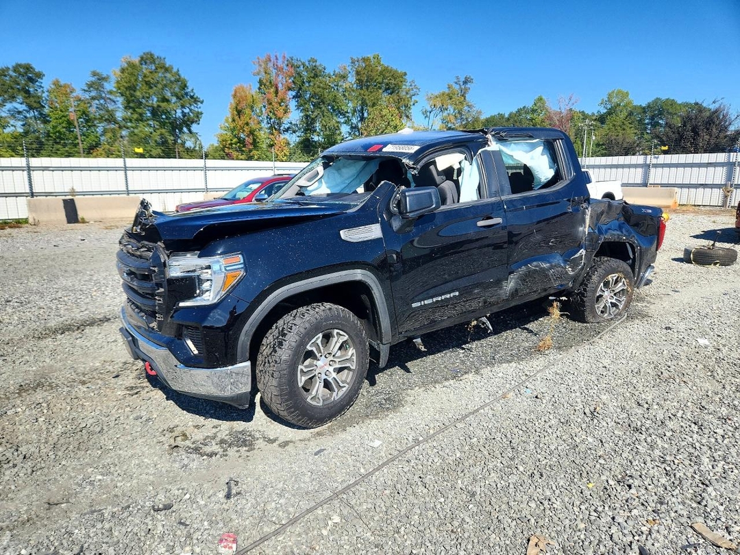 Вид 2020 GMC SIERRA K1500, угол 1
