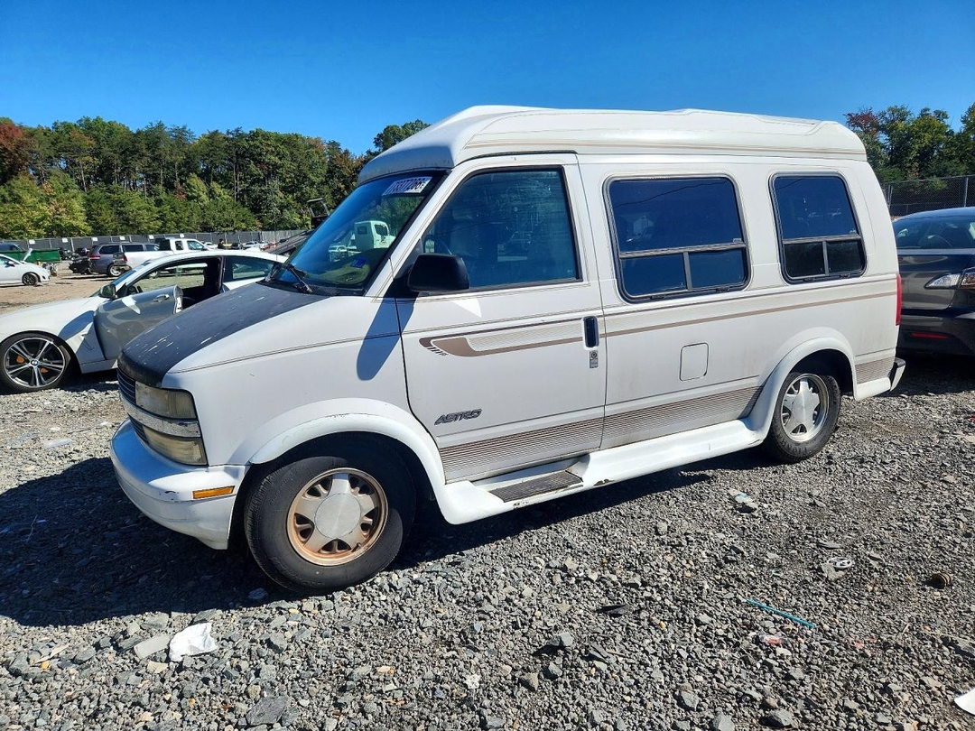 Vue de 1995 CHEVROLET ASTRO, angle 1