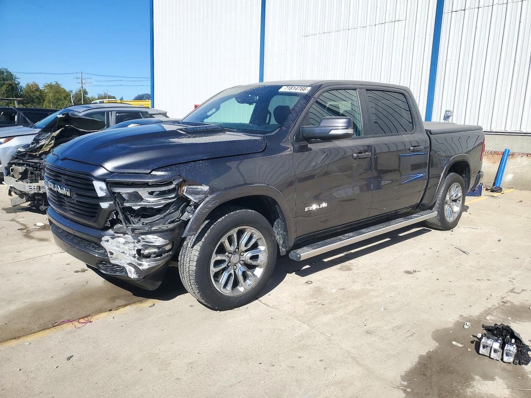 منظر 2020 RAM 1500 LARAMIE، زاوية 1