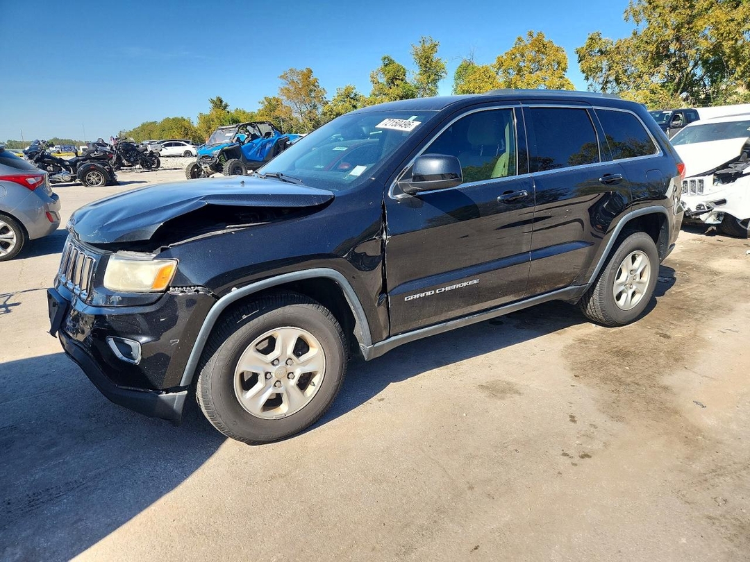 Vue de 2014 JEEP GRAND CHEROKEE LAREDO, angle 1