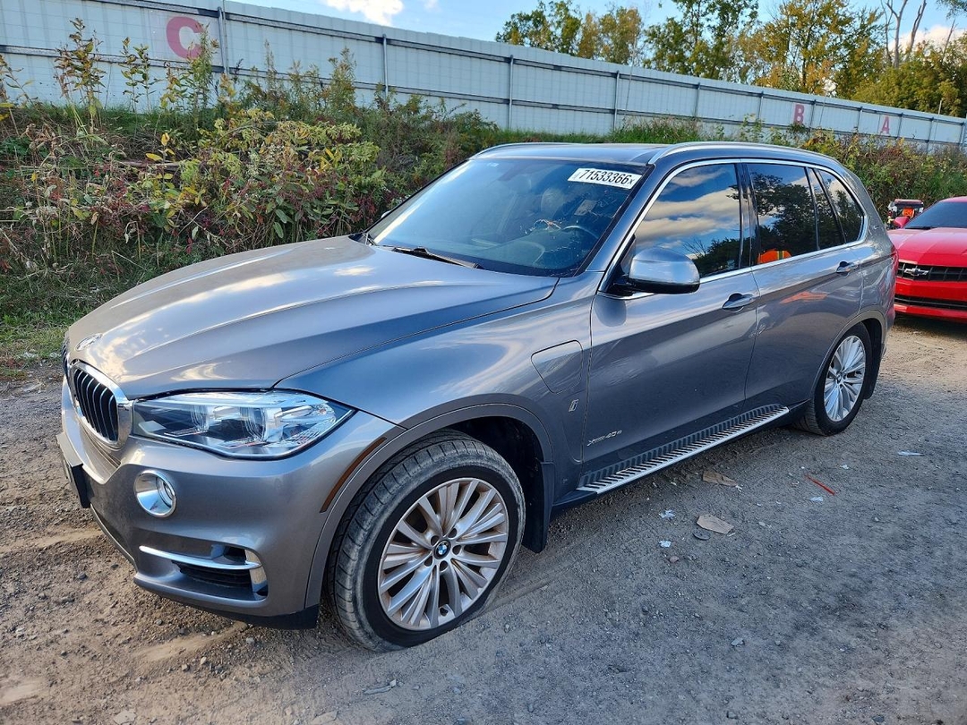 Vista de 2017 BMW X5 XDR40E, ángulo 1