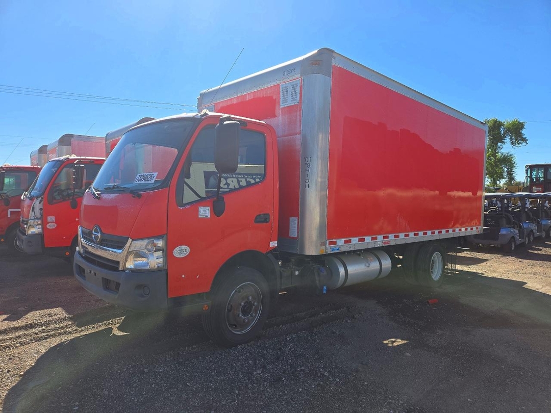 منظر 2018 HINO 195 - BOX TRUCK، زاوية 1