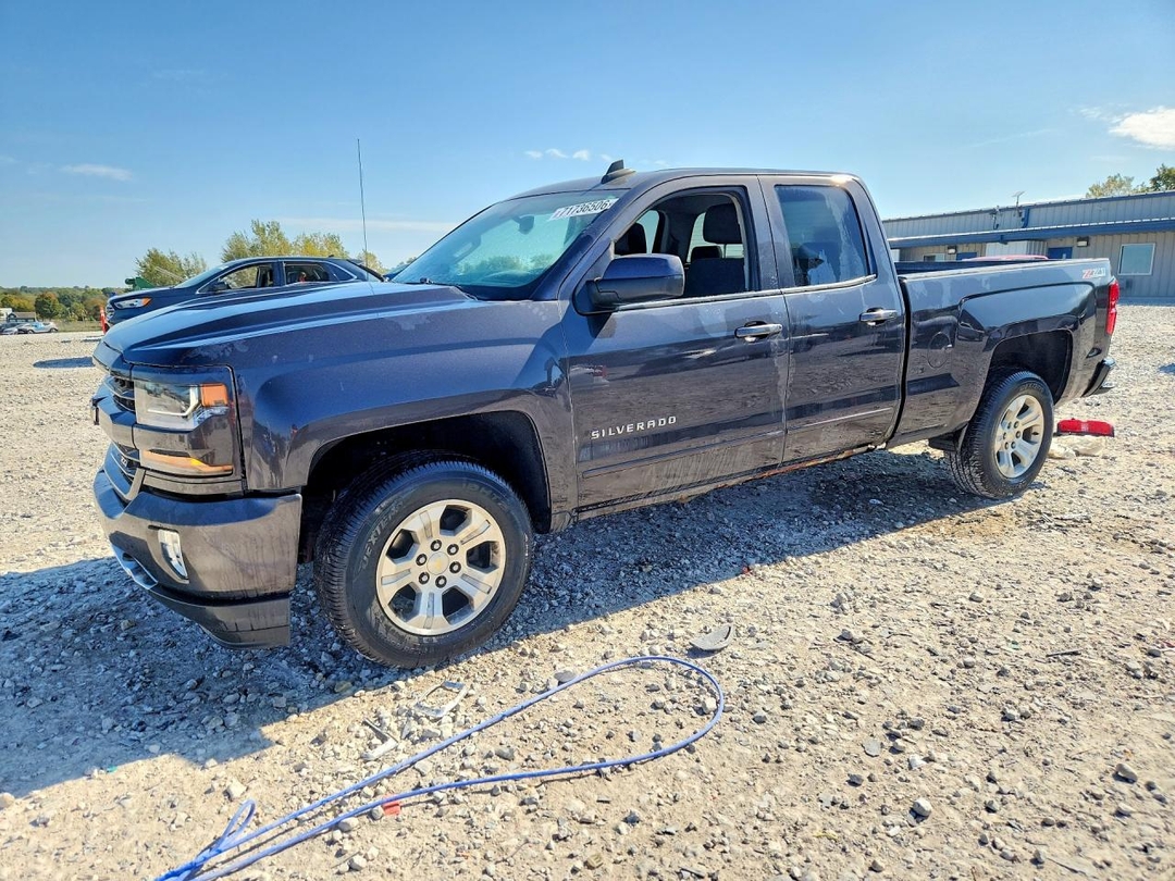 Vedere 2016 CHEVROLET SILVERADO K1500 LT, unghi 1