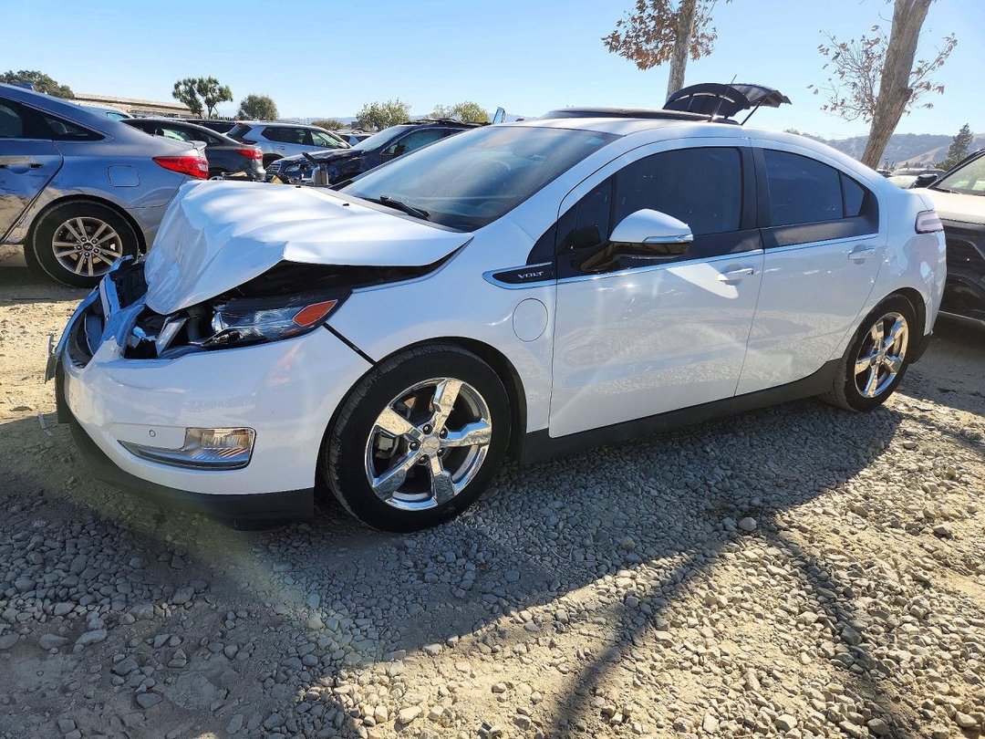 Vue de 2014 CHEVROLET VOLT, angle 1
