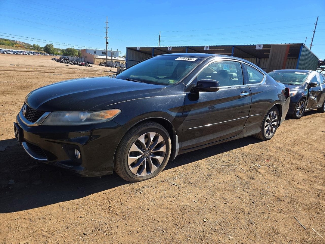 Vue de 2013 HONDA ACCORD EX, angle 1
