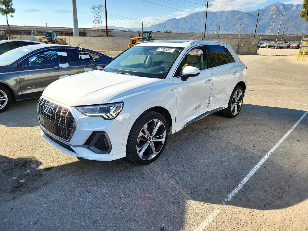 Вид 2019 AUDI Q3 PRESTIGE S-LINE, угол 1
