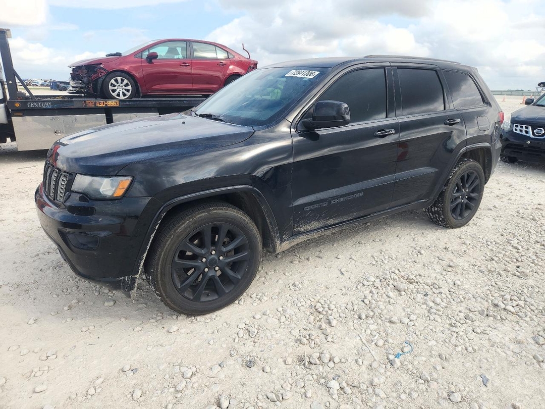 Vue de 2018 JEEP GRAND CHEROKEE LAREDO, angle 1