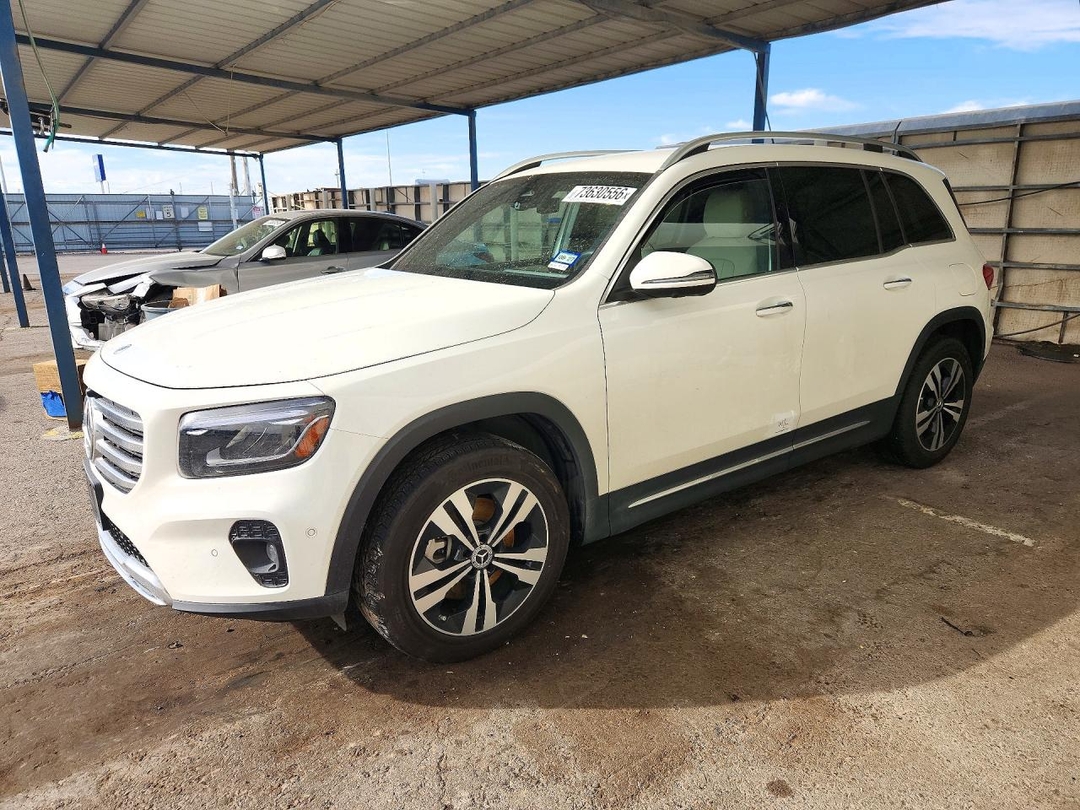 منظر 2025 MERCEDES-BENZ GLB 250، زاوية 1