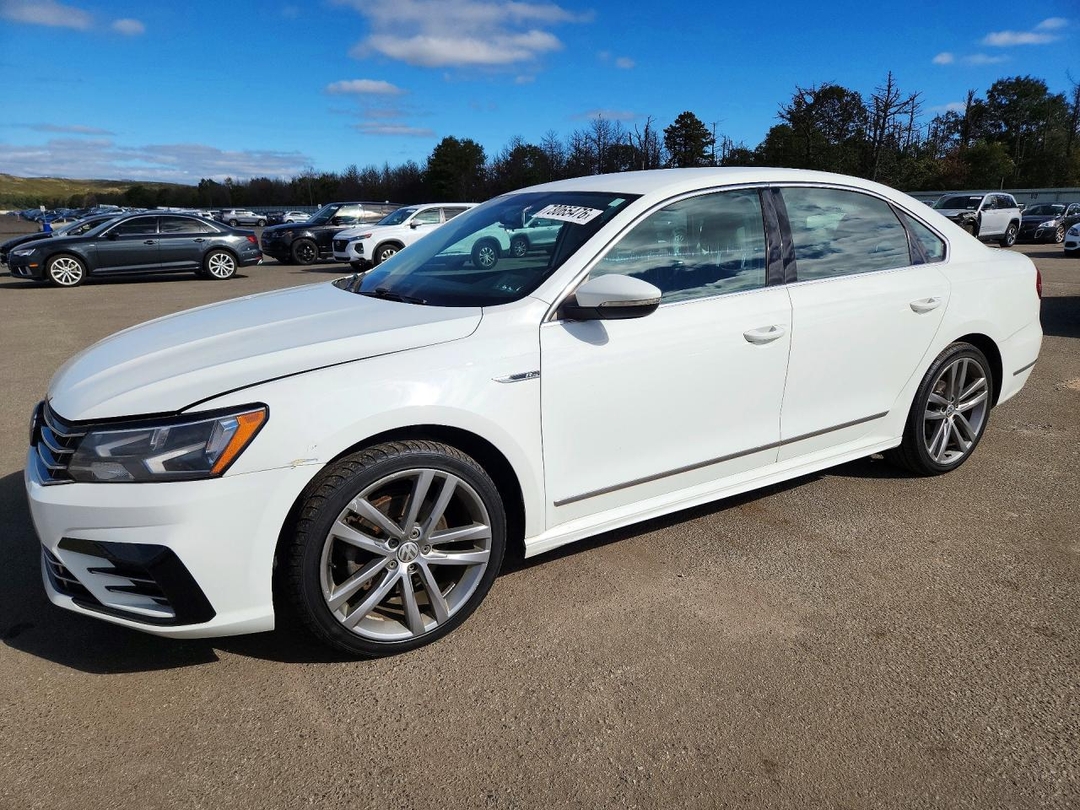 منظر 2017 VOLKSWAGEN PASSAT، زاوية 1
