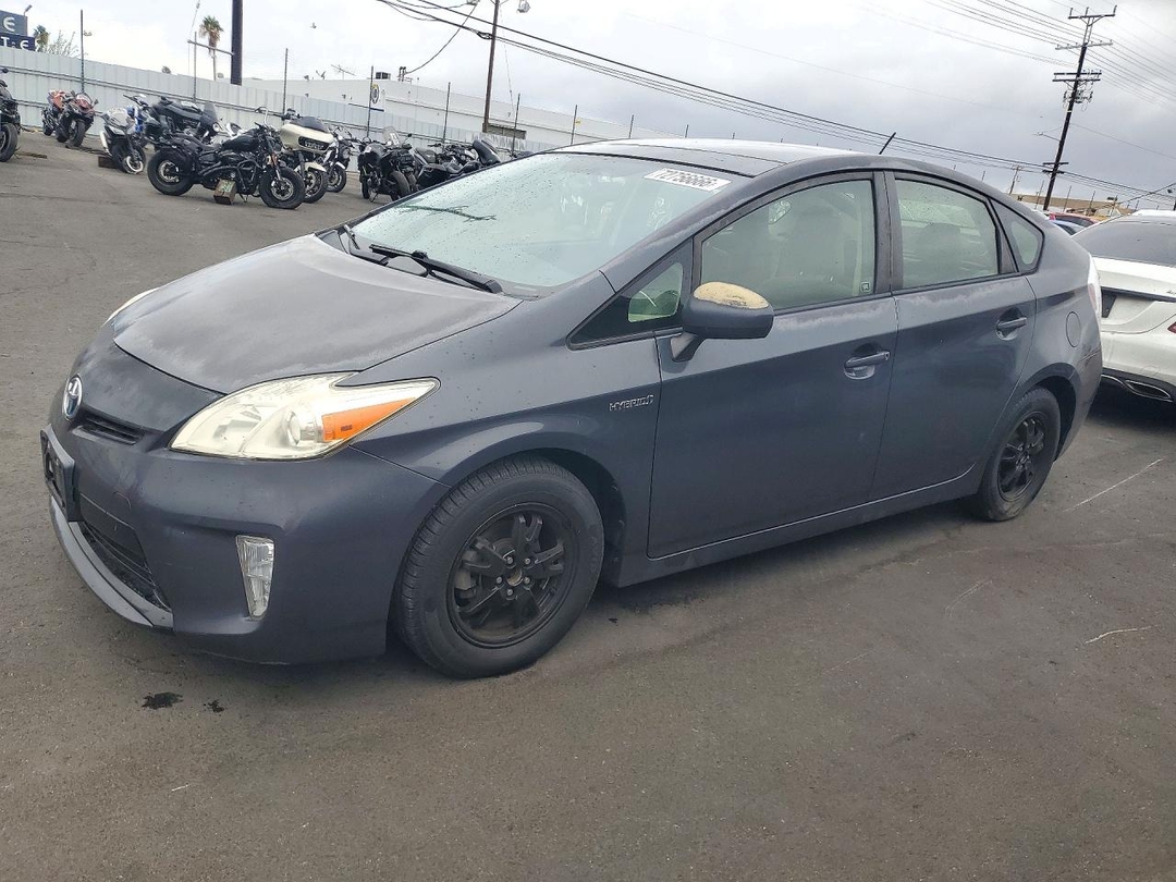 Vista de 2012 TOYOTA PRIUS THREE, ángulo 1