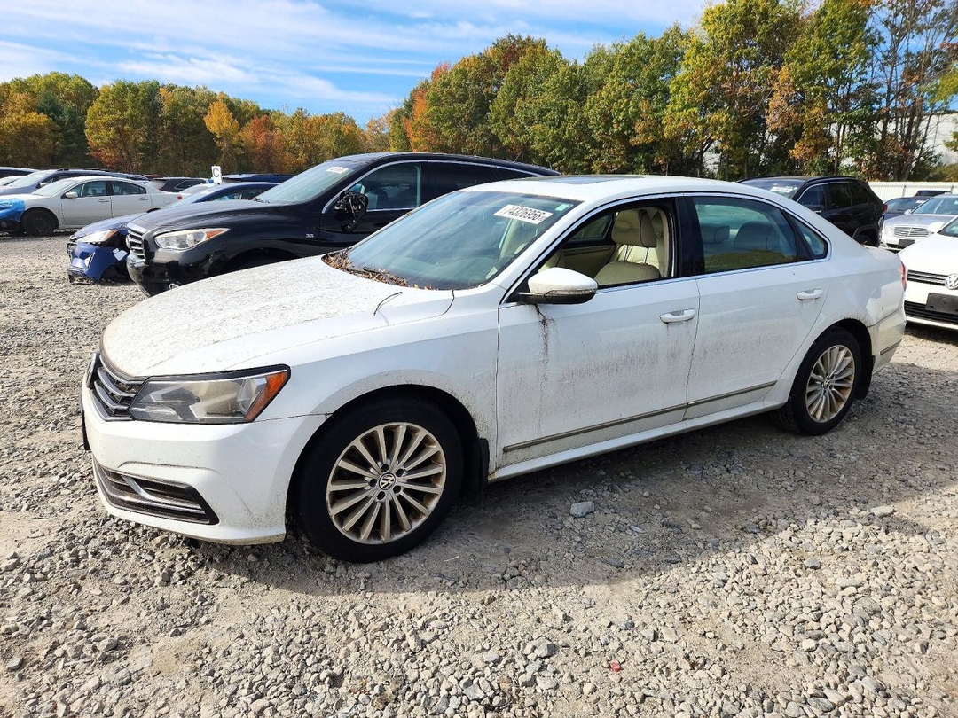 Vedere 2016 VOLKSWAGEN PASSAT SE, unghi 1